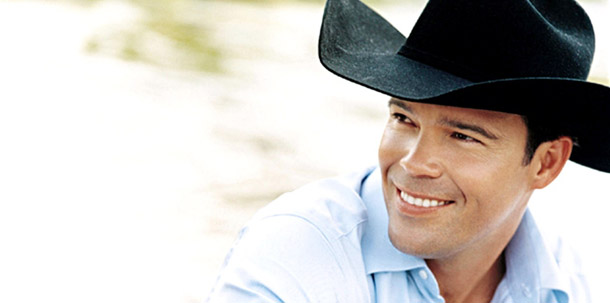 Country star & father of 5 Clay Walker talks about battle with MS