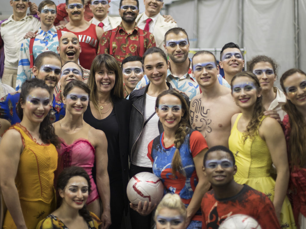 Gal Gadot, Patty Jenkins and Ty Burrell Visit The Cast of Cirque du Soleil’s LUZIA