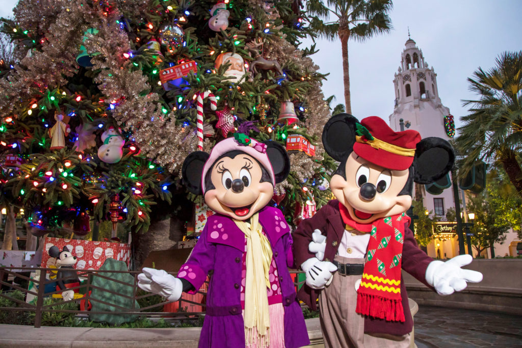 Disneyland Resort Celebrates the Most Magical Time of the Year as the Holiday Season Returns