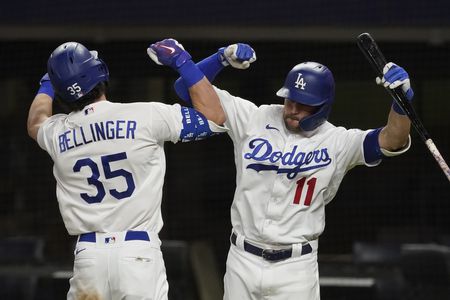 ‘TIS THE SEASON FOR CELEBRATION AT THE INAUGURAL DODGERS HOLIDAY FESTIVAL