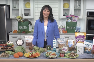Coast to Coast Checks Out the Best of Sprouts with Nutritionist Cara Harbstreet